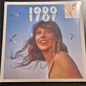 New & Sealed Taylor Swift 1989 Vinyl (limited)